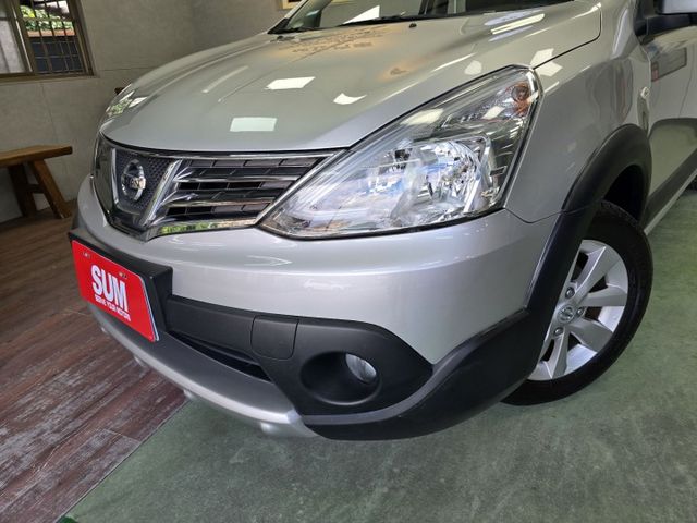 快立嚴選❱❱❱ⓎⒺⓈ認證車2015年7月【行家影音版】星辰銀✴僅跑四萬六❏全車100%原漆原鈑件❏皮椅❏影音❏可全額貸款  第2張相片
