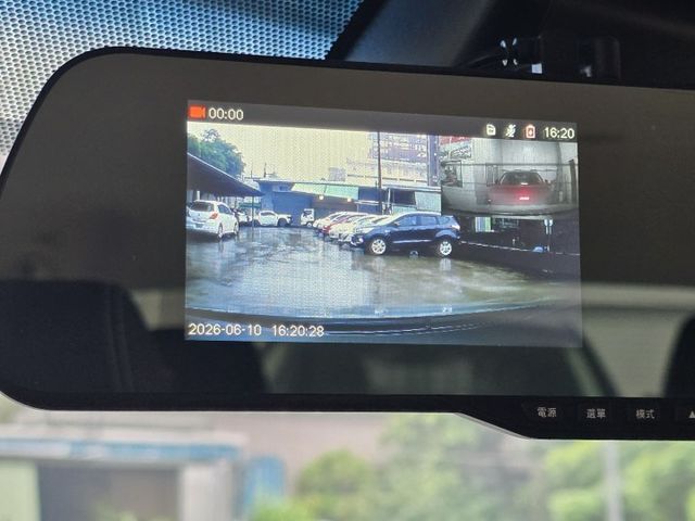 快立嚴選❱❱❱ⓎⒺⓈ認證車2021年【精裝豪華版】極光銀✴僅跑三萬❏原漆原鈑件❏安卓機❏導航❏恆溫❏跟車❏四輪新❏可全貸  第17張相片