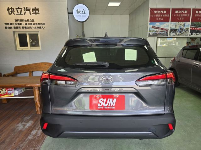 快立嚴選❱❱❱ⓎⒺⓈ認證車2022年9月【精裝尊爵版】雲河灰✴僅跑四萬九❏原鈑件❏盲點❏環景❏安卓❏導航❏四輪新❏可全貸  第6張相片