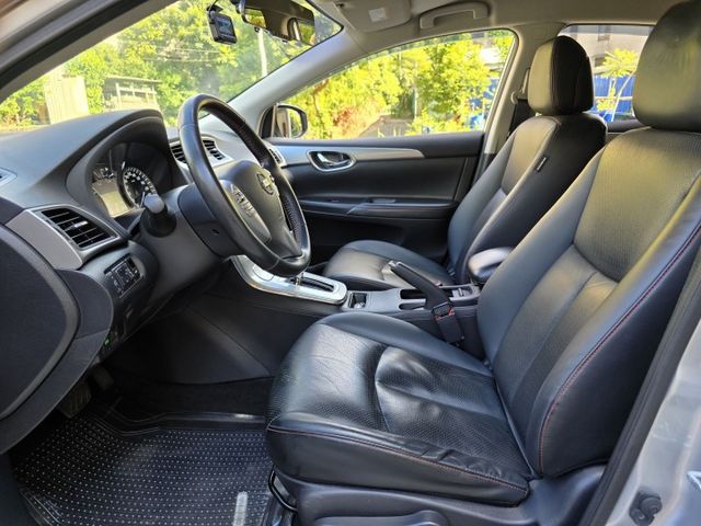 快立嚴選❱❱❱ⓢⓤⓜ保固車2015年10月領牌【Aero豪華版】星辰銀✴僅跑十萬❏原鈑件❏免鑰❏定速❏舒適大空間❏可全貸  第10張相片