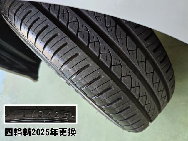 快立嚴選❱❱❱ⓎⒺⓈ認證車2021年【精裝經典版】極光銀✴僅跑兩萬二❏原鈑件❏安卓機❏跟車❏四輪新❏代步車首選❏可全額貸  第7張相片