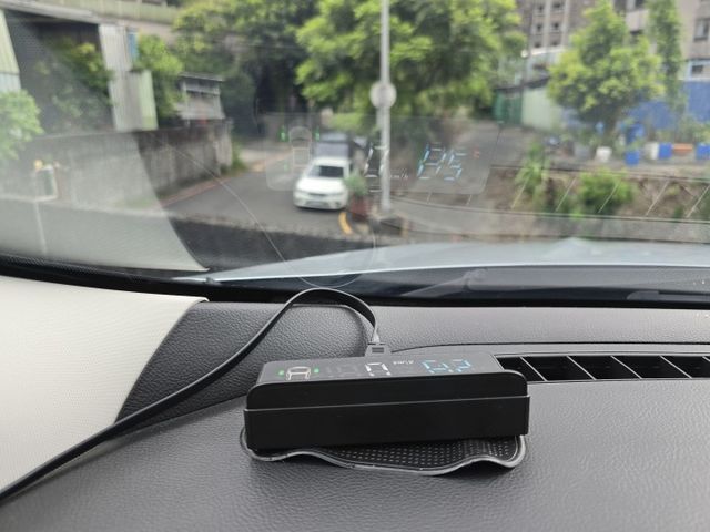 快立嚴選❱❱❱ⓎⒺⓈ認證車2020年【特仕型】新世紀銀✴僅跑五萬❏原鈑件❏環景❏安卓機❏盲點❏全新胎❏原廠保養❏可全額貸  第14張相片