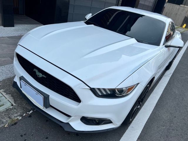 FORD MUSTANG 野馬 2.3  第5張相片