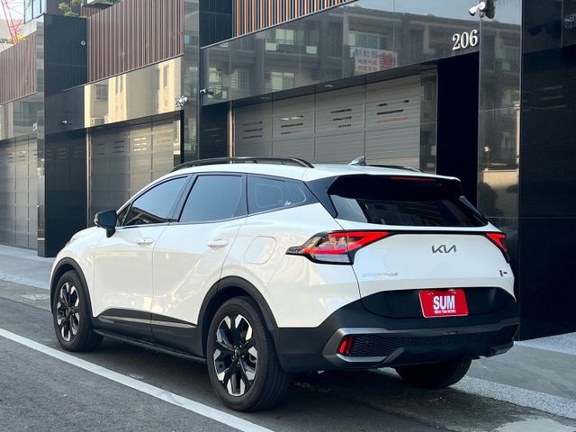 KIA SPORTAGE X-LINE 超低里程 原鈑原漆 配備超滿  第2張相片