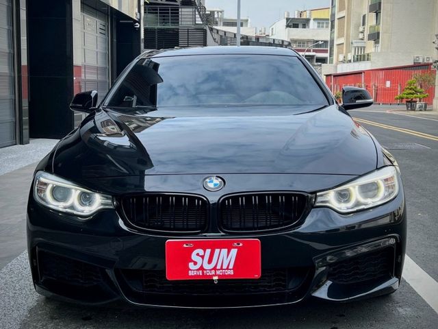 BMW 428i M版 原鈑件 免鑰摸門/天窗/M版方向盤/電動記憶座椅/電尾門/19吋輪圈/安卓機  第3張相片