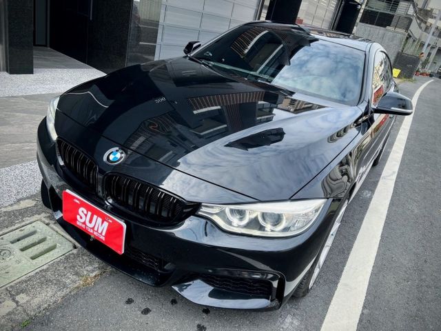 BMW 428i M版 原鈑件 免鑰摸門/天窗/M版方向盤/電動記憶座椅/電尾門/19吋輪圈/安卓機  第5張相片