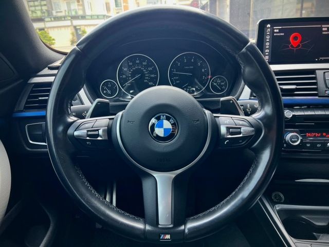 BMW 428i M版 原鈑件 免鑰摸門/天窗/M版方向盤/電動記憶座椅/電尾門/19吋輪圈/安卓機  第10張相片
