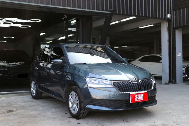 SKODA FABIA 1.0 菁英版 原鈑件 省稅金 安全係數高 ACC跟車 盲點偵測  第1張相片