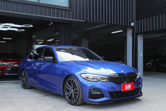 BMW 330i MSport xDrive 5AS/HK音響/免鑰匙啟動/M方向盤/賽車椅/天窗/倒車顯影/改裝排氣  第1張相片