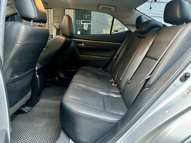ALTIS Z版 原鈑件全車Z版套件/雙環數位儀表/免鑰匙啟動/恆溫空調/天窗/快撥換檔  第5張相片