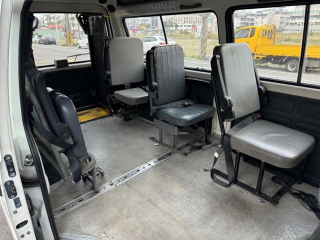 DELICA 得利卡 手排 福祉車 輪椅升降 復康巴士 車況好 無待修  第6張相片