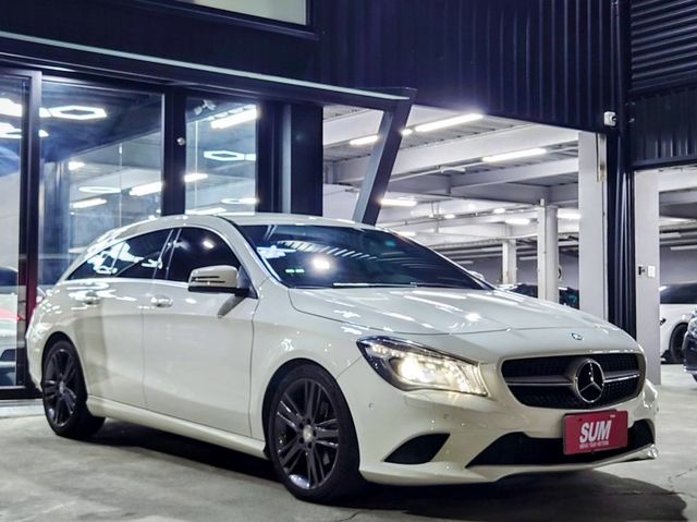 BENZ CLA200 SB旅行車 跑車座椅 雙前電動記憶椅 換檔撥片 模式選擇 雙區恆溫 安卓機 電尾門  第1張相片