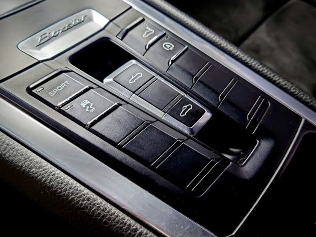 Porsche 981 boxster2.7 GT4外觀 安卓機 倒車顯影 閥門排氣 19吋 碳纖維空力件 客製卡鉗  第12張相片