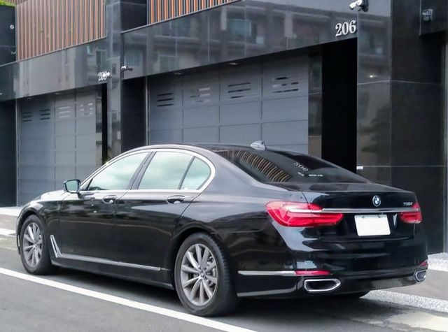 2016年式 BMW 730d  G11 柴油 低里程 原鈑件  第2張相片