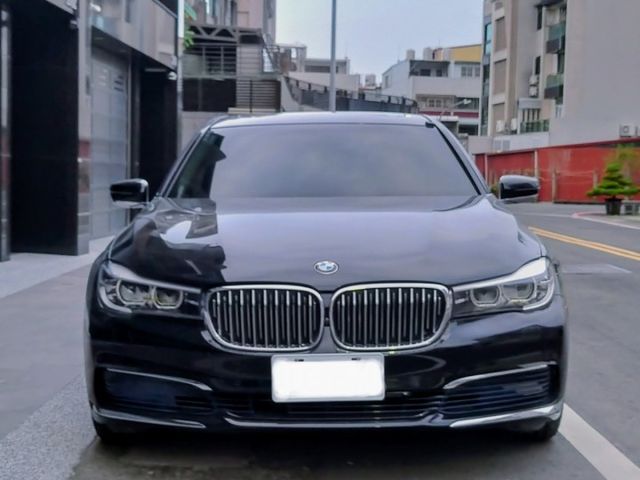 2016年式 BMW 730d  G11 柴油 低里程 原鈑件  第3張相片