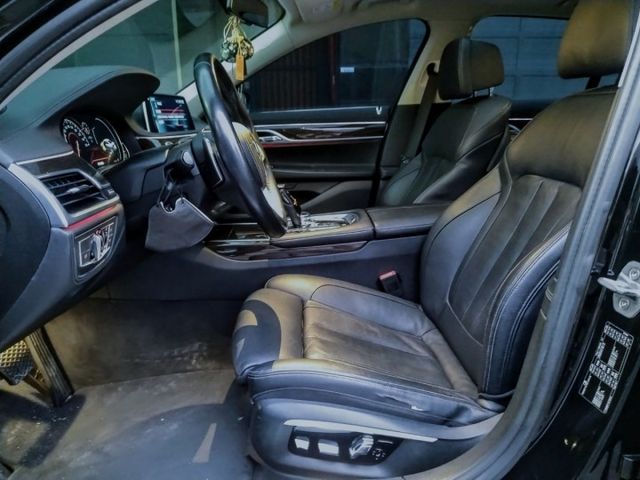 2016年式 BMW 730d  G11 柴油 低里程 原鈑件  第7張相片