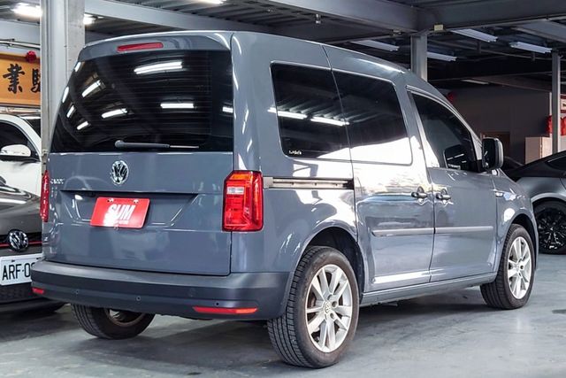 Caddy Van 1.2TSI 手排 2人座 原鈑件 低里程 CarPlay 定速 倒車顯影  第3張相片