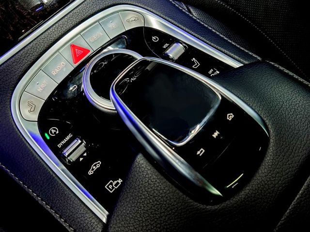 BENZ S450 原廠AMG 23P 全景 柏林 氣壓懸吊 環景 電動尾門 雙通風加熱座椅 雙電動記憶椅 吸門等...  第13張相片