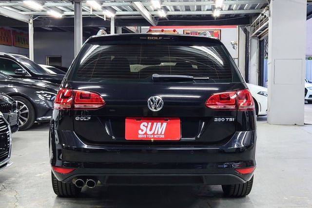 GOLF VARIANT 1.4TSI 認證車 低里程 免鑰匙啟動/定速/倒車顯影/前後偵測雷達/轉向輔助燈  第4張相片