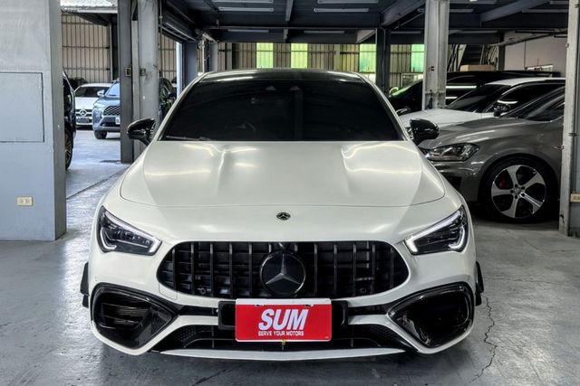 CLA45S 4MATIC 原鈑件 低里程 配備超滿 改裝約50萬  第5張相片