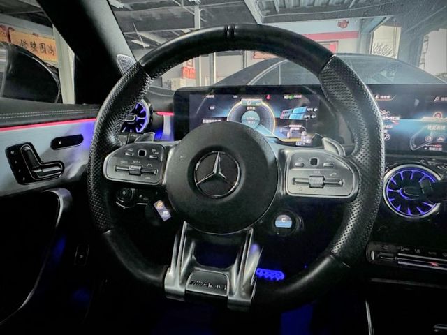 CLA45S 4MATIC 原鈑件 低里程 配備超滿 改裝約50萬  第10張相片