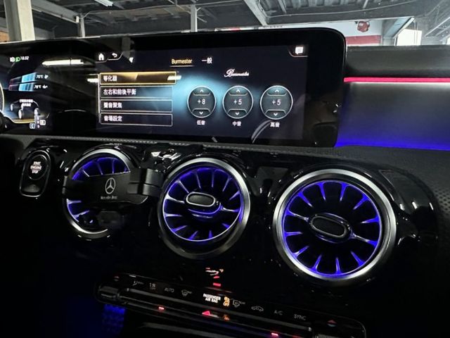 CLA45S 4MATIC 原鈑件 低里程 配備超滿 改裝約50萬  第14張相片