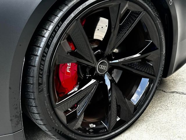 AUDI RS7 SportBack 原鈑件 實跑3萬km  第6張相片