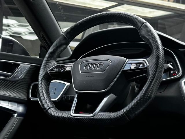 AUDI RS7 SportBack 原鈑件 實跑3萬km  第9張相片