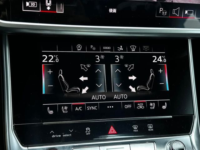AUDI RS7 SportBack 原鈑件 實跑3萬km  第13張相片