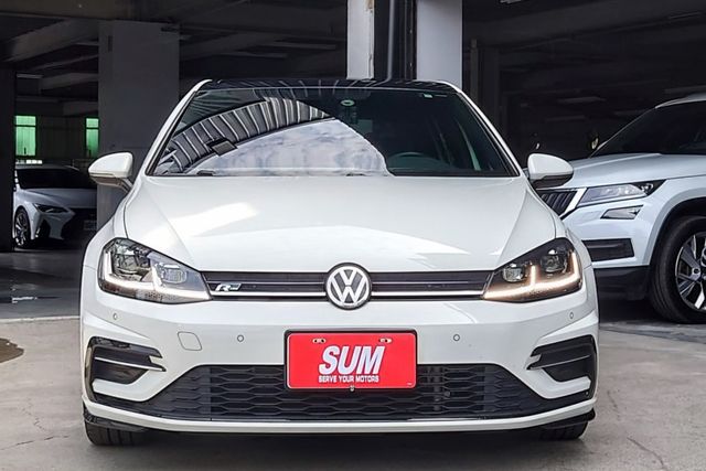 GOLF 280TSI RLine低里程 ACC跟車 盲點 液晶儀表 換檔撥片 CarPlay 倒車顯影 免鑰匙 摸門  第3張相片