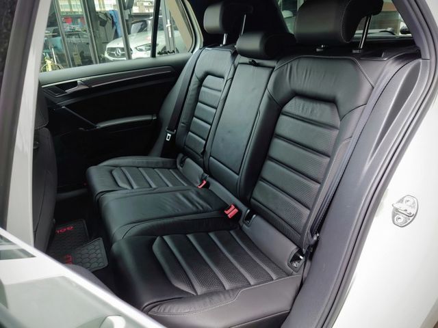 GOLF 280TSI RLine低里程 ACC跟車 盲點 液晶儀表 換檔撥片 CarPlay 倒車顯影 免鑰匙 摸門  第7張相片