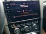 GOLF 280TSI RLine低里程 ACC跟車 盲點 液晶儀表 換檔撥片 CarPlay 倒車顯影 免鑰匙 摸門  第12張縮圖