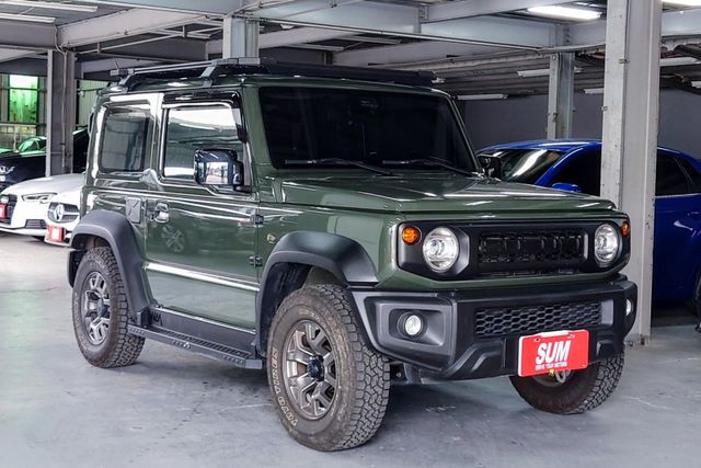 Jimny 1.5 原鈑件 超低里程 改裝品眾多  第1張相片
