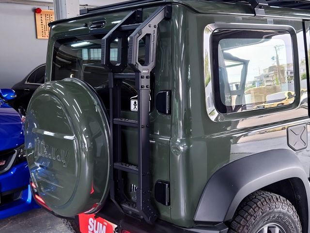 Jimny 1.5 原鈑件 超低里程 改裝品眾多  第6張相片