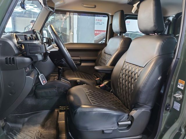 Jimny 1.5 原鈑件 超低里程 改裝品眾多  第8張相片