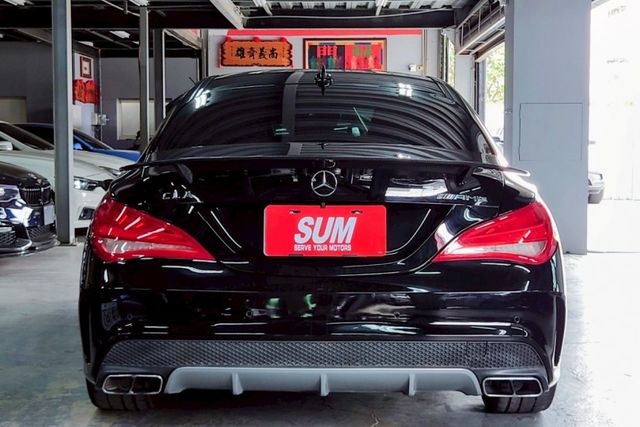 Cla45 AMG套件 快控方向盤 換檔撥片 定速巡航 倒車顯影 電動天窗 雙區恆溫 雙前電動記憶座椅 天窗  第4張相片
