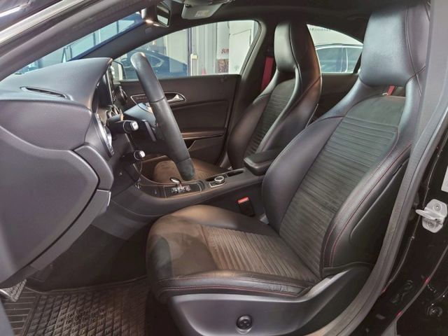 Cla45 AMG套件 快控方向盤 換檔撥片 定速巡航 倒車顯影 電動天窗 雙區恆溫 雙前電動記憶座椅 天窗  第6張相片