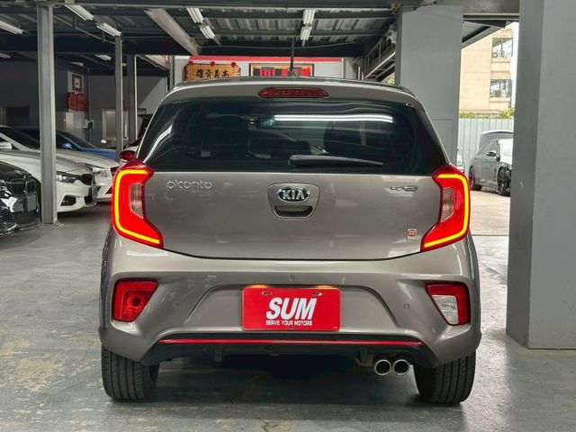 Picanto GT Line 摸門解鎖 定速系統 免鑰匙啟動 倒車顯影 倒車雷達 快控方向盤 胎壓警示 恆溫空調  第4張相片
