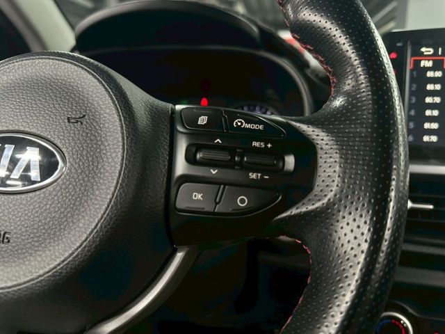Picanto GT Line 摸門解鎖 定速系統 免鑰匙啟動 倒車顯影 倒車雷達 快控方向盤 胎壓警示 恆溫空調  第10張相片