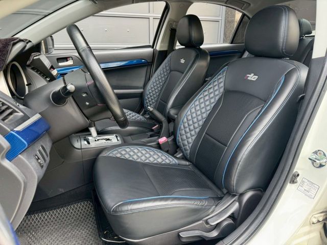 Lancer io 定速系統 安卓機 天窗 倒車顯影 倒車雷達  快控方向盤 恆溫空調 17寸鋁圈  第4張相片