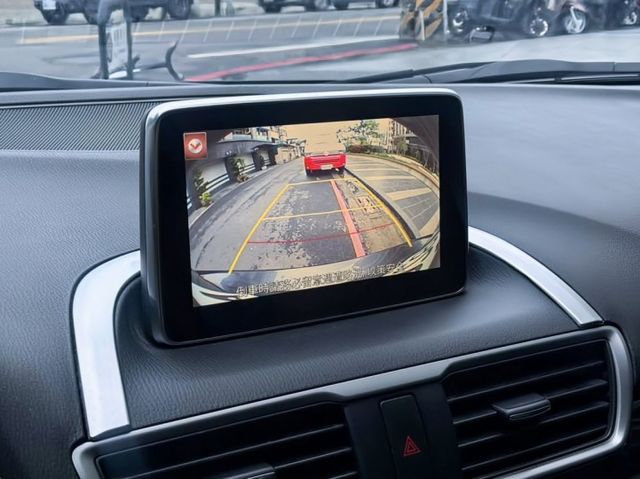 MAZDA3 尊榮版 原鈑件 6速手自排/6安全氣囊/方向盤快控/定速/恆溫/中控螢幕  第6張相片