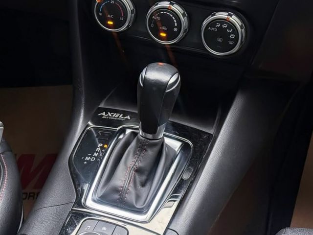 MAZDA3 尊榮版 原鈑件 6速手自排/6安全氣囊/方向盤快控/定速/恆溫/中控螢幕  第7張相片