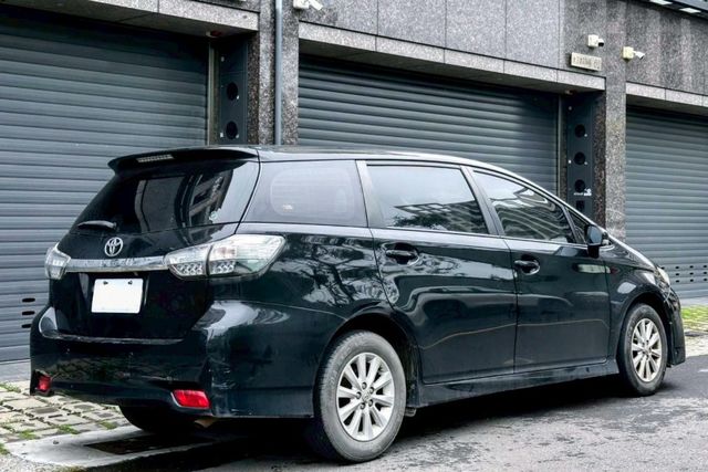 Wish 導航系統 恆溫空調 電折後視鏡 倒車顯影 雷達偵測 防盜 iSOFiX兒童安全椅 兒童安全鎖 七人座  第2張相片
