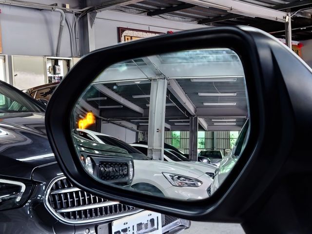 Camry 2.5 豪華 ACC跟車/車道偏移/盲點偵測/安卓機/360環景/LED頭尾燈/雙前電動椅/雙區恆溫  第5張相片