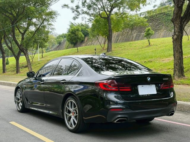 G30 540i MSport 5AT 抬顯 360環景 HK音響 天窗  第2張相片