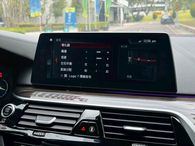 G30 540i MSport 5AT 抬顯 360環景 HK音響 天窗  第10張相片