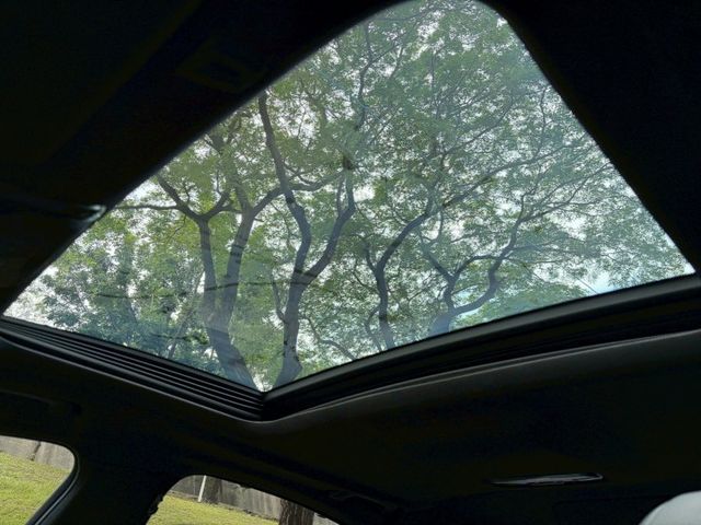 G30 540i MSport 5AT 抬顯 360環景 HK音響 天窗  第13張相片