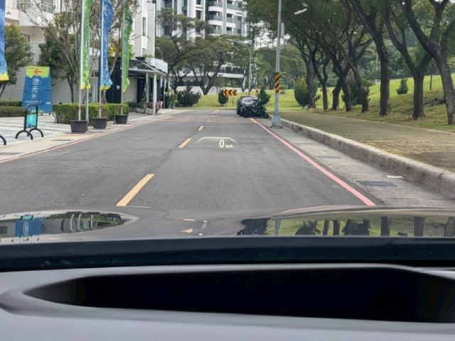 G30 540i MSport 5AT 抬顯 360環景 HK音響 天窗  第14張相片