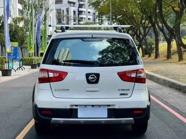 LIVINA 1.6 行家版 原鈑件 車況正常 無待修 配備升級 安卓機 倒車顯影 車頂行李架  第4張相片
