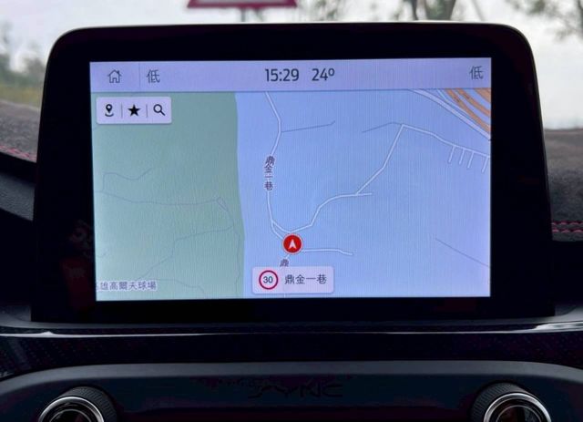 Focus STLine Lommel 車身俐落線條與操控出色 配備齊全 動力順暢 兼顧質感與樂趣的掀背選擇  第14張相片